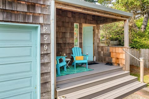 Sunny Chalet MCA#50350 House in Manzanita