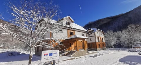 Property building, Facade/entrance, Day, Winter