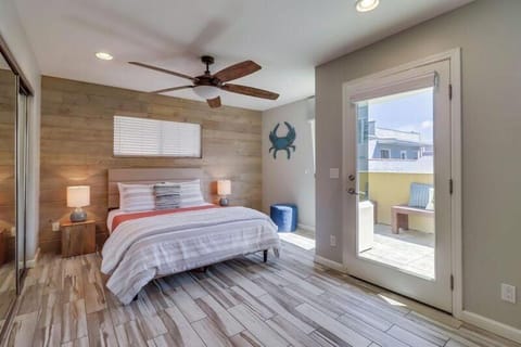 Ocean & Bay House in Mission Beach