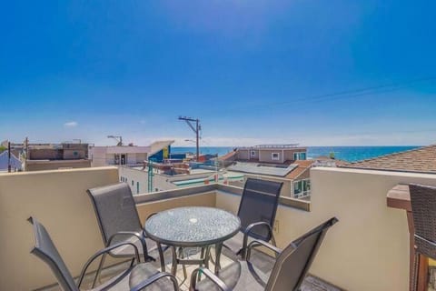 Ocean & Bay House in Mission Beach