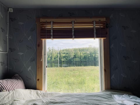 Bed, View (from property/room), Bedroom, River view, River view