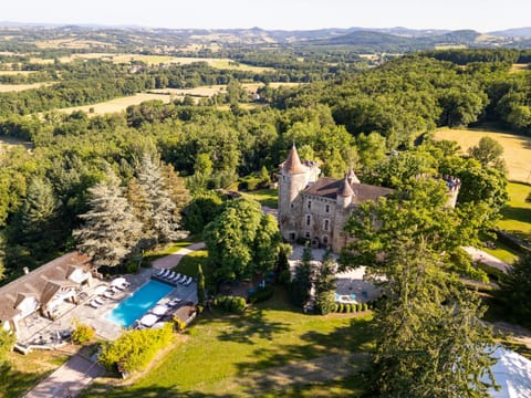 Property building, Natural landscape, Bird's eye view, Hiking, Mountain view, Pool view, Swimming pool, sunbed