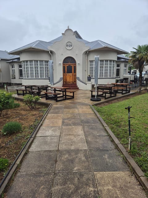 Property building, Day