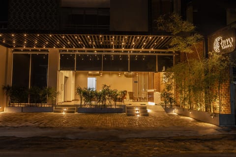 Property building, Night