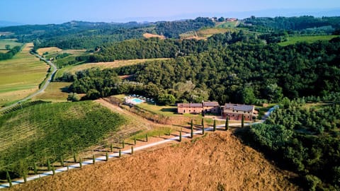 Property building, Natural landscape, Bird's eye view, Garden, View (from property/room), Garden view, Pool view, Swimming pool