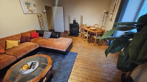 appartement entier, 2 chambres, 7 couchages, tout équipé Apartment in Landerneau