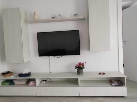 B85 Studio Apartment in Craiova