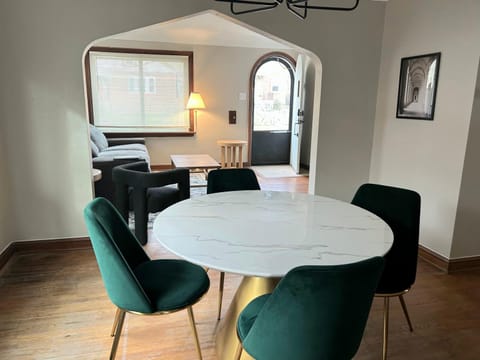 The Urban Nest – Your St. Louis City Retreat! House in Saint Louis