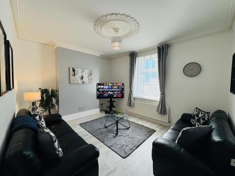 Sea Blue House, Cullercoats House in Whitley Bay