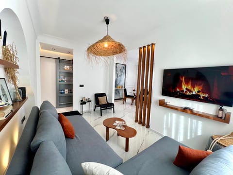 TV and multimedia, Living room, Seating area