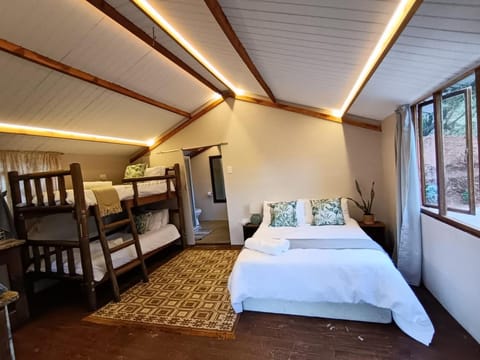 Bed, Photo of the whole room, Bedroom, bunk bed