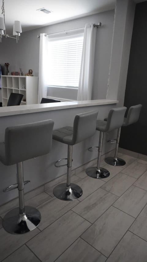 Lovely white grey home 3 bedrooms House in Buckeye