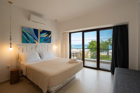 Bedroom, Sea view, air conditioner
