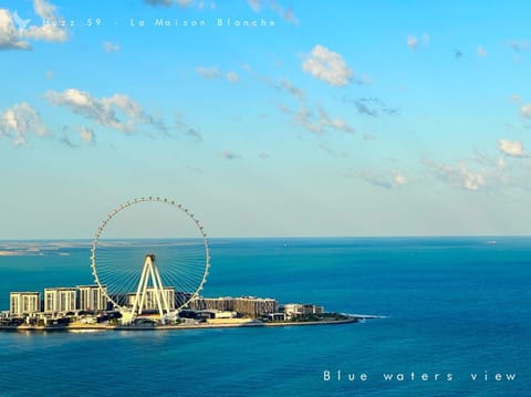View (from property/room), City view, Landmark view, Sea view