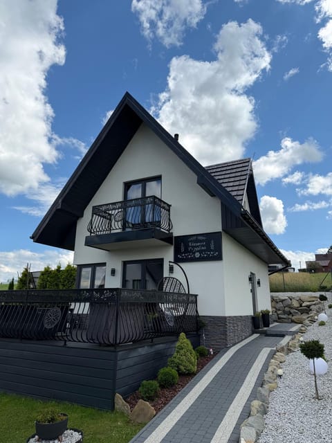 Property building, Garden, Garden, Balcony/Terrace, Guests, sunbed