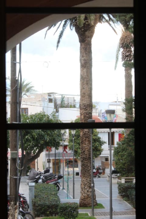 Neighbourhood, Street view, Location