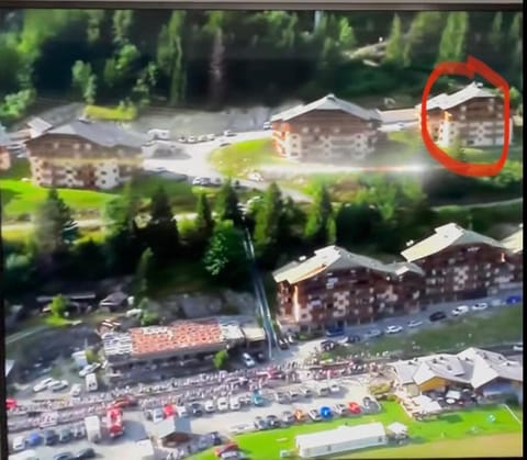 Appartement vu sur la montagne Apartment in Haute-Savoie