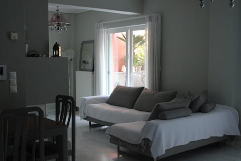 Bed, Living room, Seating area