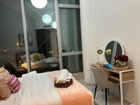 Cozy 1BHK Apartment-Dubai Marina Apartment in Dubai
