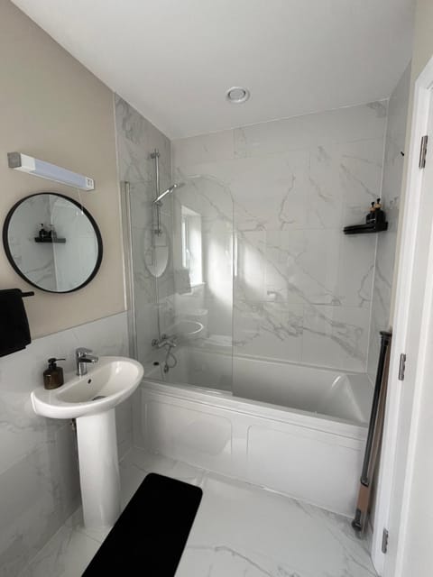 Cosy & Comfortable Room Vacation rental in Ireland