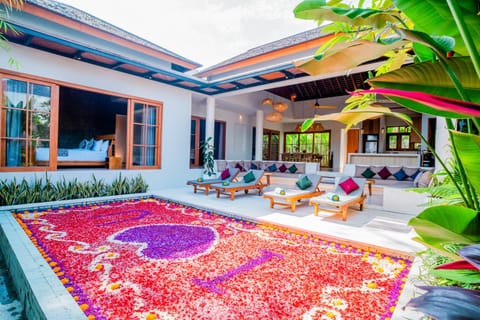 Day, View (from property/room), Swimming pool