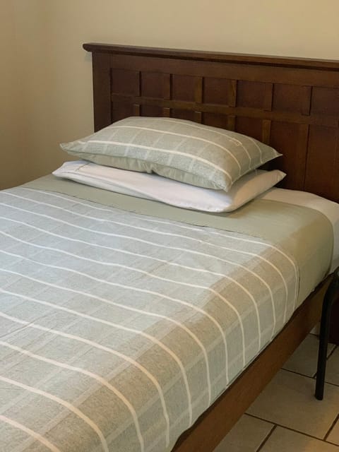 Single room Bed and Breakfast in Auckland