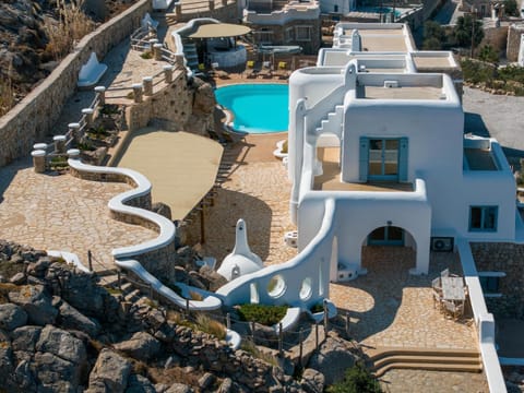Property building, Day, Bird's eye view, Pool view, Swimming pool, sunbed
