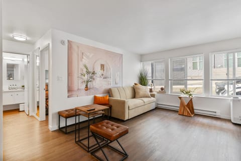 Chez Alphonse Apartment in University District