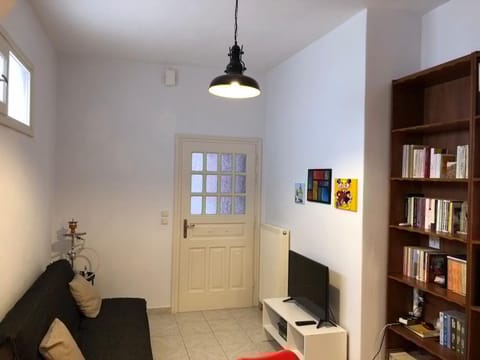 Library, TV and multimedia, Living room, Seating area