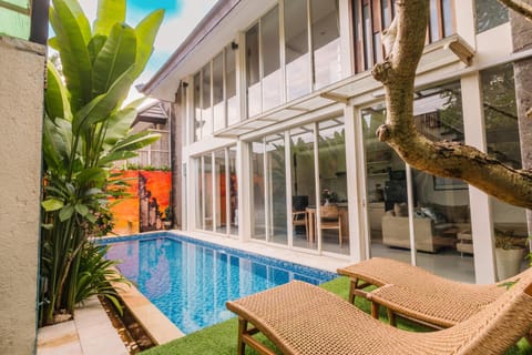 Garden, Swimming pool