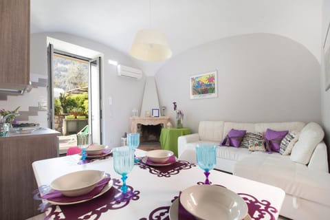 Garden, Coffee/tea facilities, Living room, Dining area