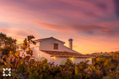 Property building, Day, Sunrise, Sunset