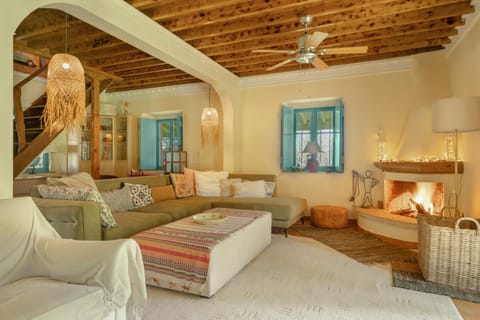 Property building, Living room