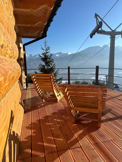 View (from property/room), Balcony/Terrace, Mountain view