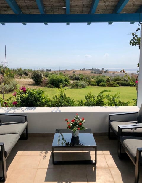 Balcony/Terrace, Garden view