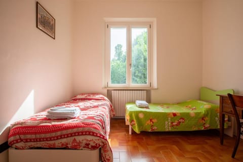 Mens Sana - Casa grande per gruppi nel verde Apartment in Siena