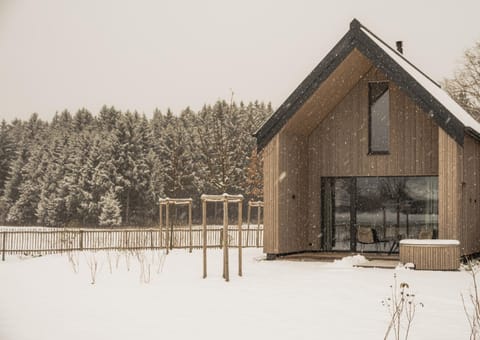 Property building, Natural landscape, Winter