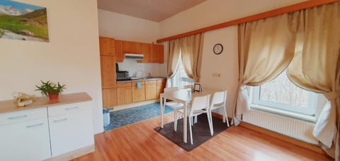 Restaurant Athen & Appartements Bergen Apartment in Salzburgerland