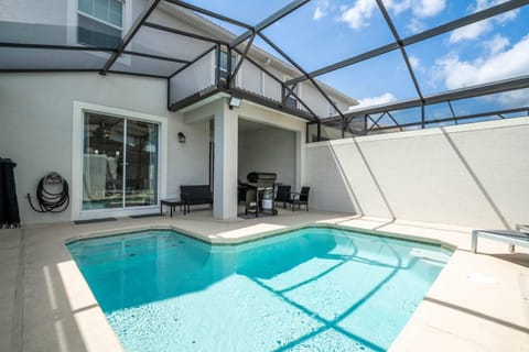 Storey Lake Home Mickey & Minions Beds Sleeps 12 House in Kissimmee