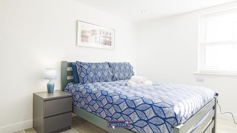 Old Silk Apartments - Luxury Studios, 1 & 2-beds in Coventry City Centre by COVSTAYS Apartment in Coventry