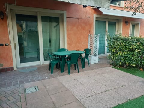The Sunrise Apartments Apartment in Desenzano del Garda