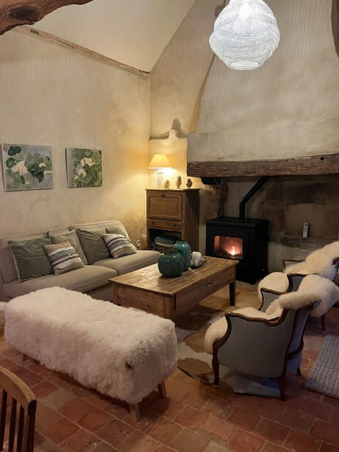 Living room, fireplace
