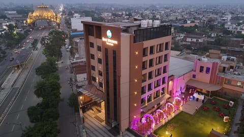 Property building, Bird's eye view