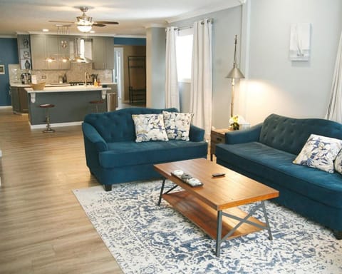 Upscale luxury home just a few blocks from beach House in Ludington