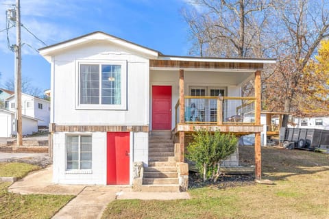 Historic Rockaway Beach Cottage 15 House in Rockaway Beach