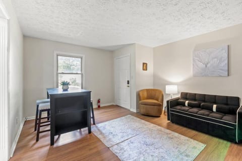 Reading Nook Getaway House in Wilmore