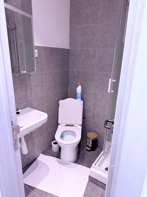 vicos house Vacation rental in Charleroi