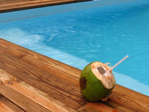 Swimming pool, Swimming pool