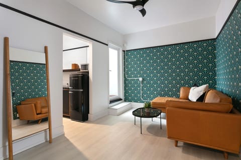 La Ventana Hotel Apartment in Gaslamp Quarter