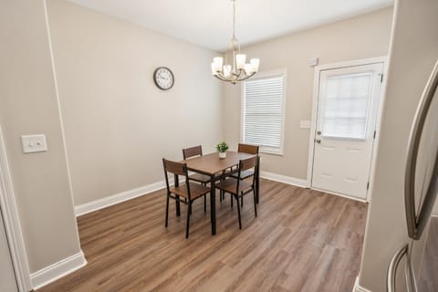 Biltmore Luxury 1513 #7 Townhomes l 2Bd 2 Bth Apartment in Clarksville